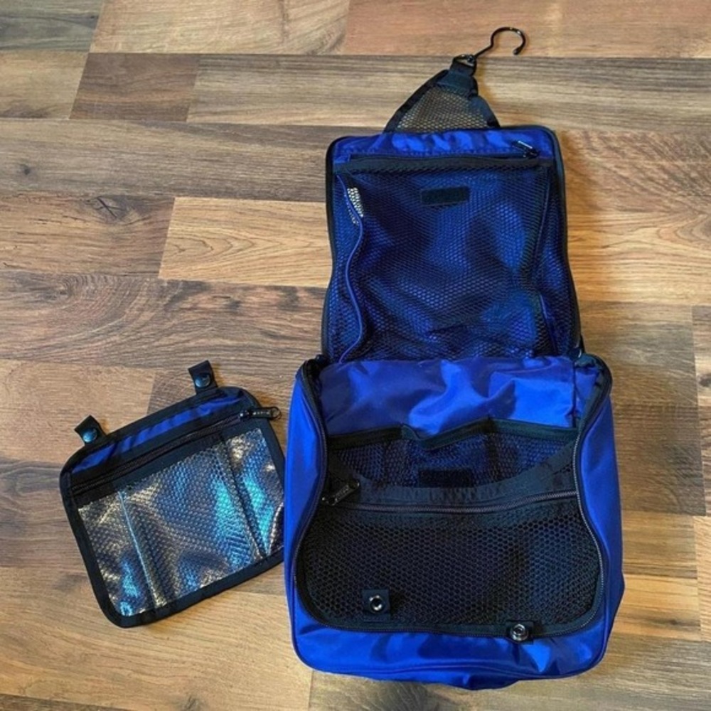 L.L. Bean Travel Toiletry Accessories Cosmetic Hanging Zippered Bag Royal Blue - Picture 2 of 2